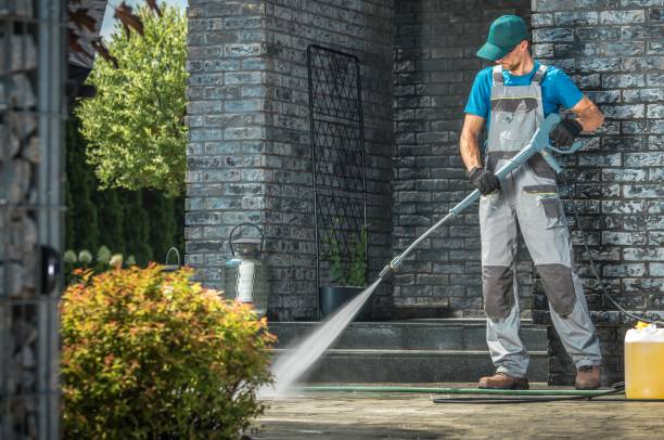 Best Sign and Awning Cleaning  in Campbell, FL